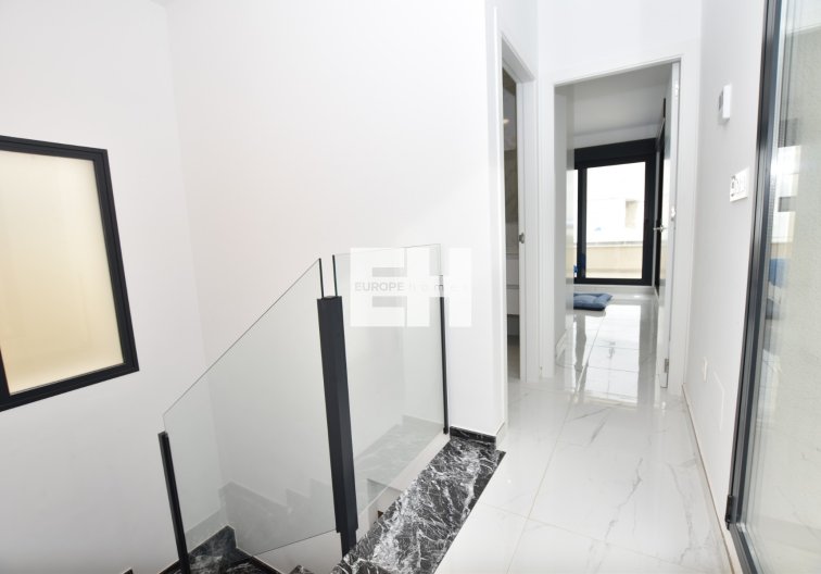 Revente - villa - Los Montesinos - Costa Blanca