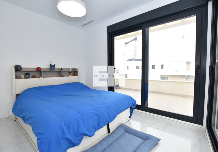 Revente - villa - Los Montesinos - Costa Blanca