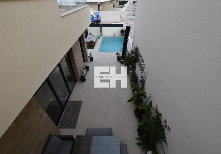 Revente - villa - Los Montesinos - Costa Blanca