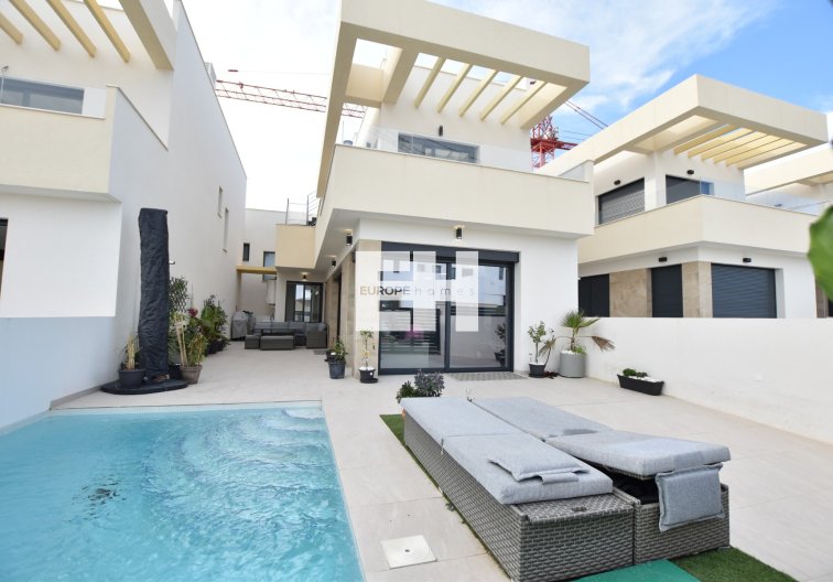 Revente - villa - Los Montesinos - Costa Blanca