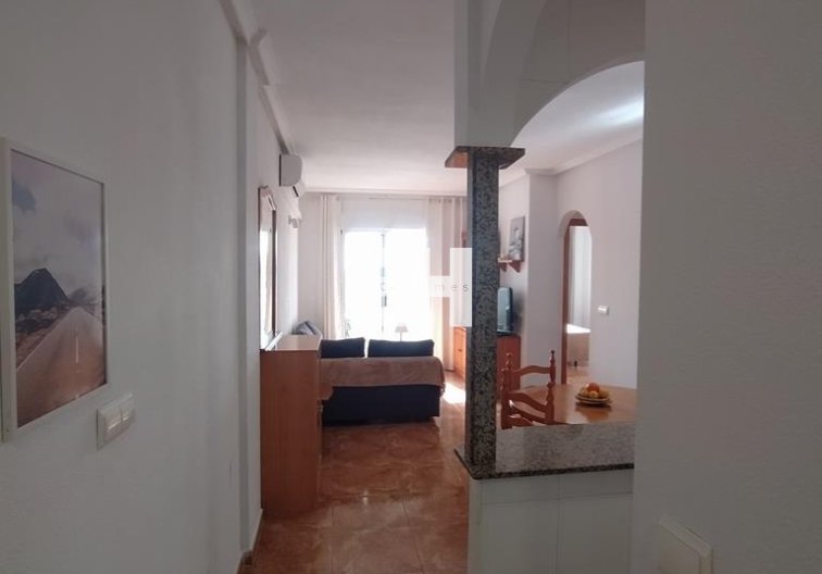 Segunda mano - Apartamento  - Torrevieja - CASCO URBANO