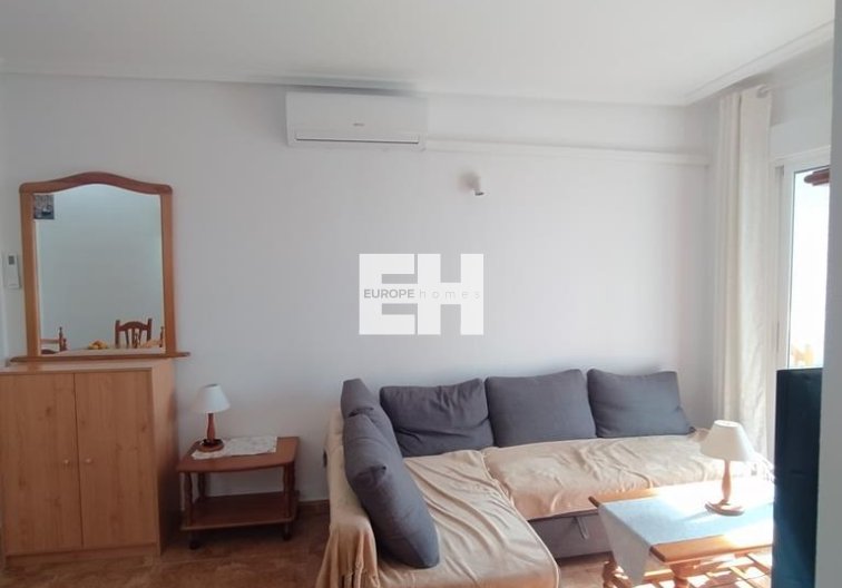 Segunda mano - Apartamento  - Torrevieja - CASCO URBANO
