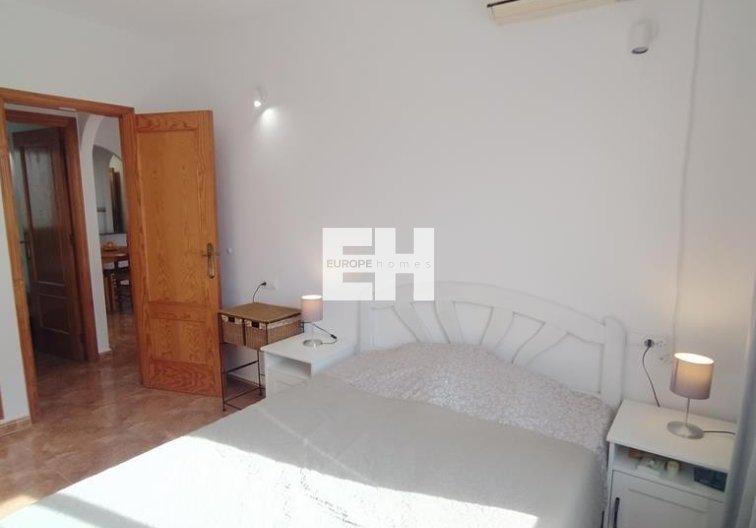 Segunda mano - Apartamento  - Torrevieja - CASCO URBANO