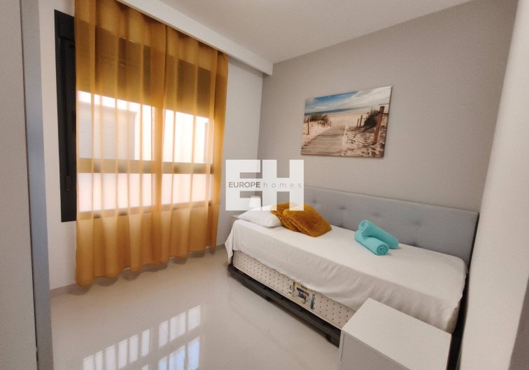 Segunda mano - Apartamento  - Pilar de la Horadada - La Torre De La Horadada