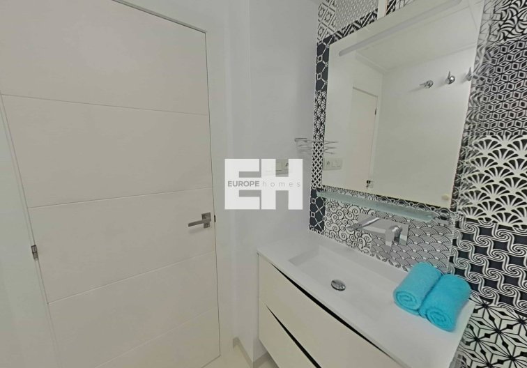 Segunda mano - Apartamento  - Pilar de la Horadada - La Torre De La Horadada