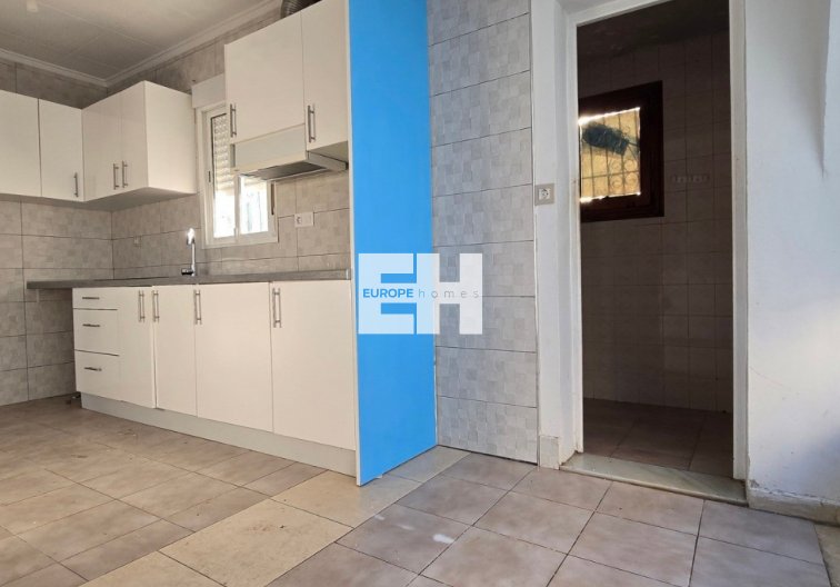 Segunda mano - villa - Torrevieja - Costa Blanca