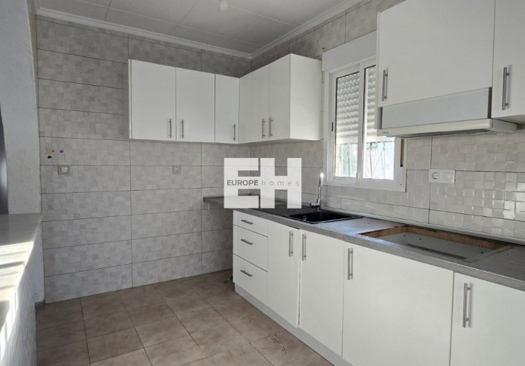 Segunda mano - villa - Torrevieja - Costa Blanca