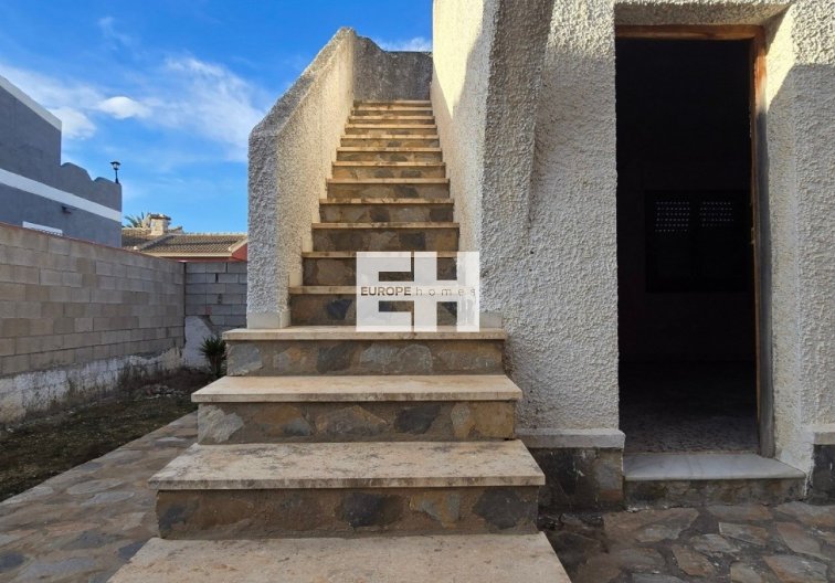 Segunda mano - villa - Torrevieja - Costa Blanca