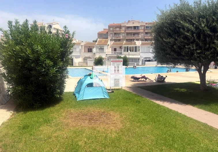 Segunda mano - town house - Torrevieja - Calas Blanca