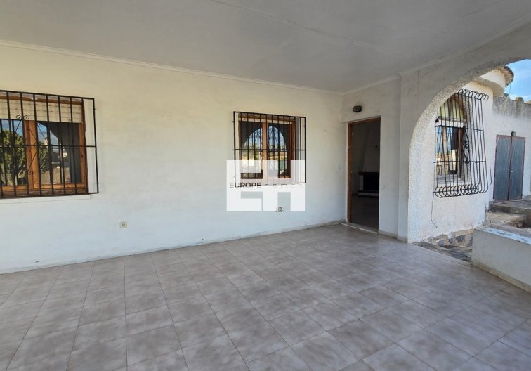 Segunda mano - villa - El Chaparral - Inland