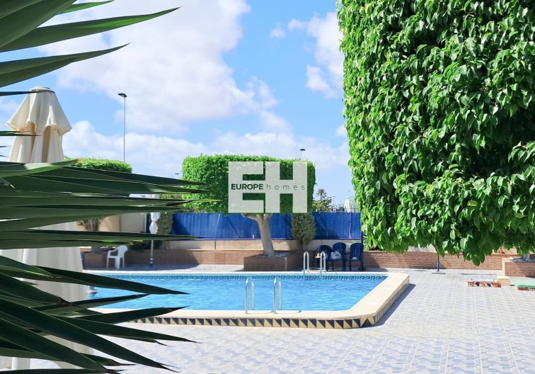 Herverkoop - Appartement - Torrevieja - Parque Acuático - Sector 25