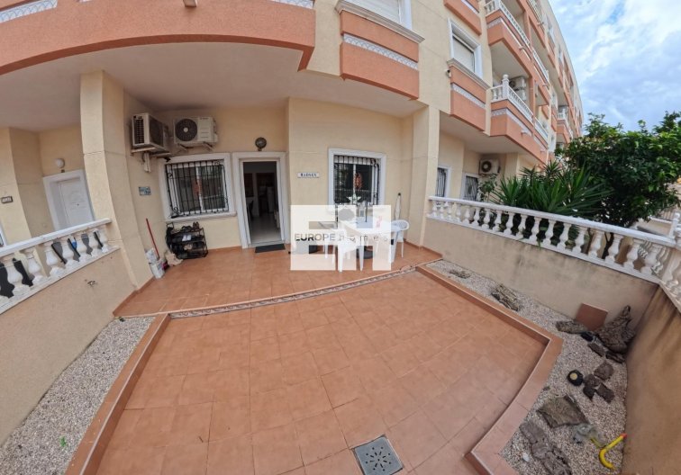 Segunda mano - Apartamento  - Torrevieja - Centro