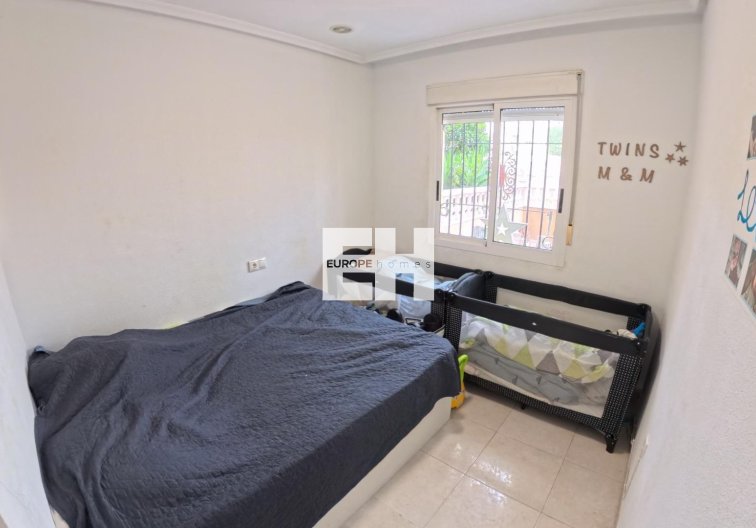 Segunda mano - Apartamento  - Torrevieja - Centro