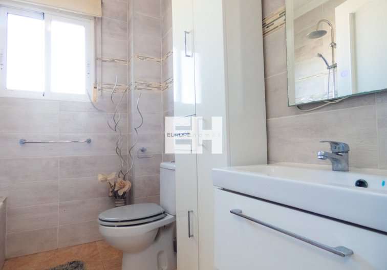 Segunda mano - villa - Playa Flamenca - Costa Blanca