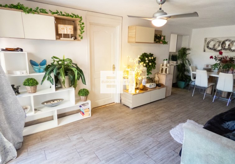 Segunda mano - villa - Playa Flamenca - Costa Blanca