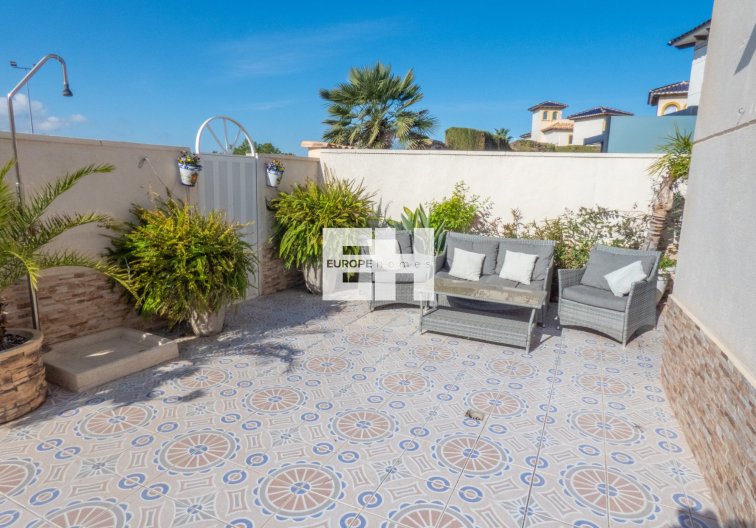 Segunda mano - villa - Playa Flamenca - Costa Blanca