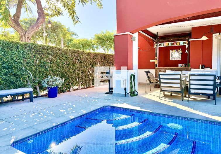 Segunda mano - villa - Mar Menor Golf Resort - Inland