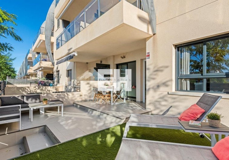 Segunda mano - Apartamento  - Pilar de la Horadada - Pueblo Latino