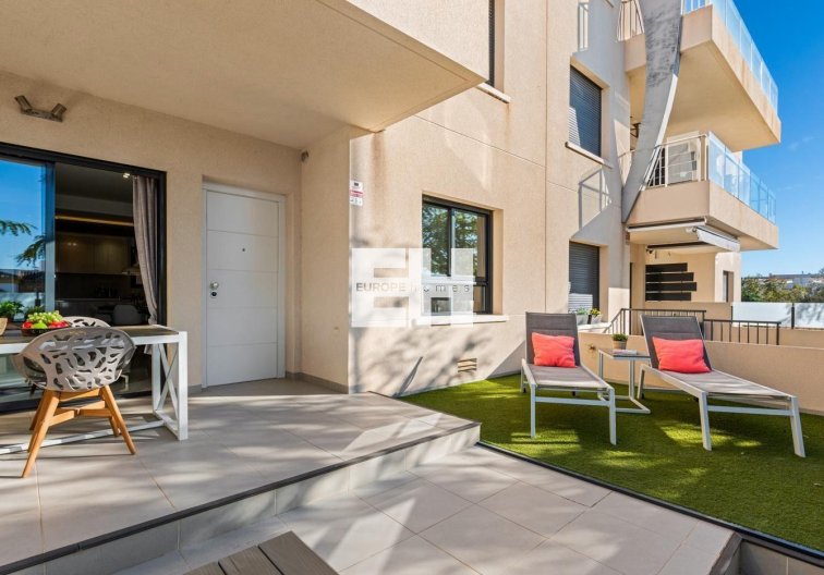 Segunda mano - Apartamento  - Pilar de la Horadada - Pueblo Latino