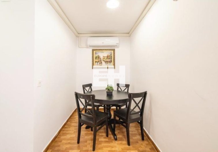 Resale - Apartment - Torrevieja - La Mata Pueblo