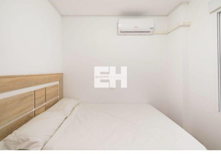 Resale - Apartment - Torrevieja - La Mata Pueblo