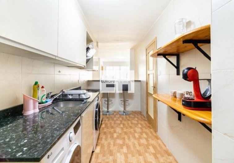 Resale - Apartment - Torrevieja - La Mata Pueblo