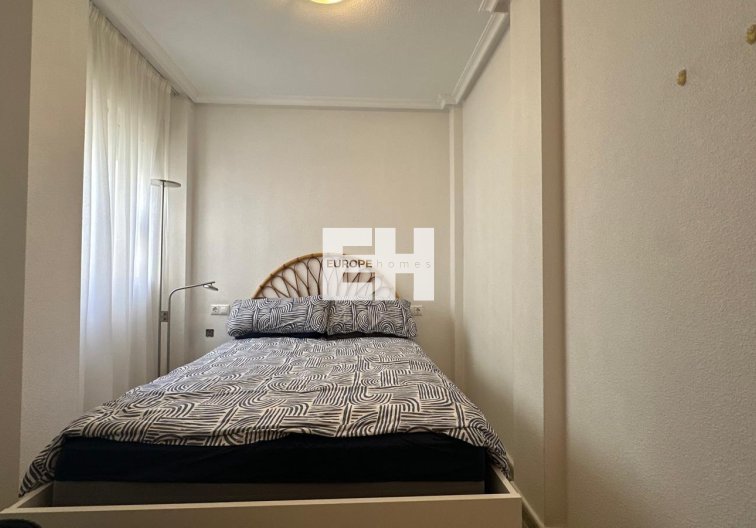 Segunda mano - Apartamento  - Torrevieja - Estacion De Autobuses