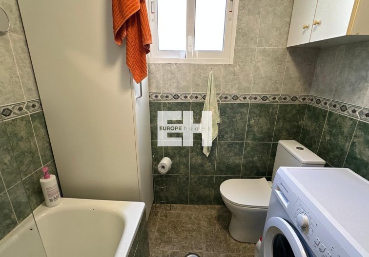 Segunda mano - Apartamento  - Torrevieja - Estacion De Autobuses