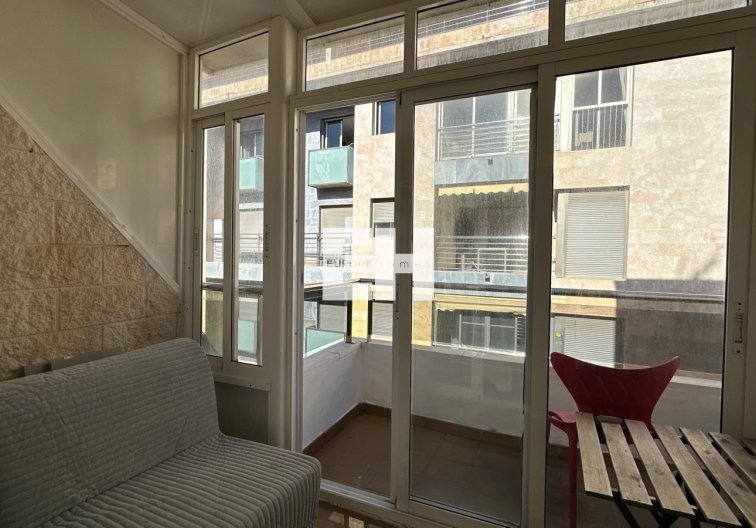 Segunda mano - Apartamento  - Torrevieja - Estacion De Autobuses