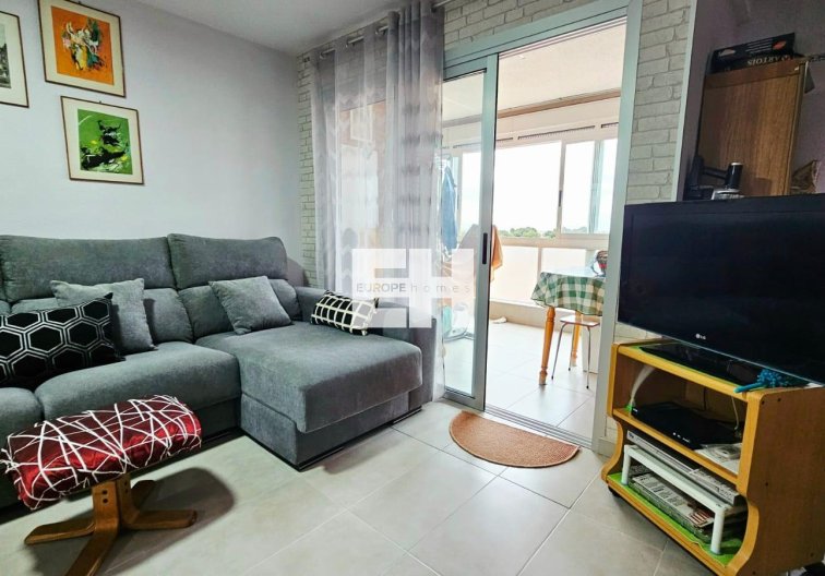 Resale - Apartment - Torrevieja - Playa de los Naúfragos