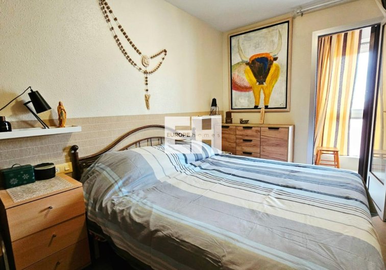 Resale - Apartment - Torrevieja - Playa de los Naúfragos