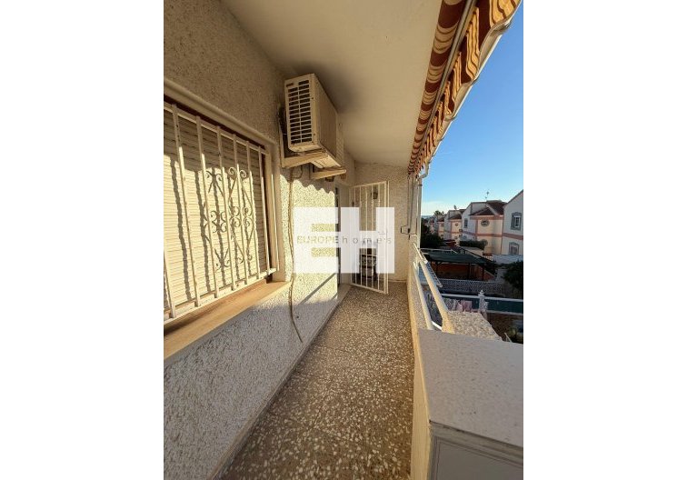Resale - town house - Torrevieja - Costa Blanca