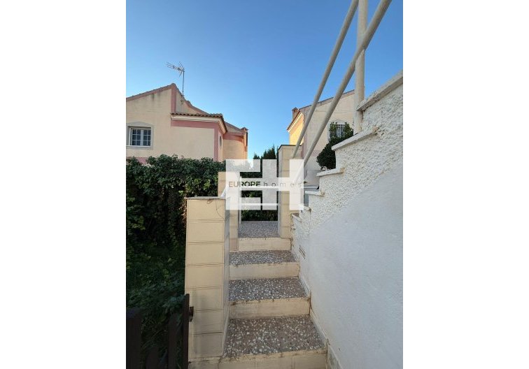 Resale - town house - Torrevieja - Costa Blanca