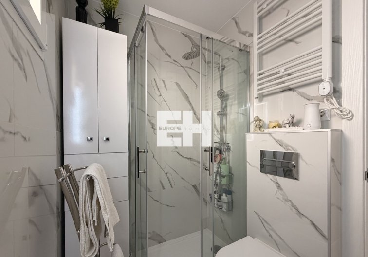 Segunda mano - Apartamento  - Torrevieja - Urb. Calas Blancas III