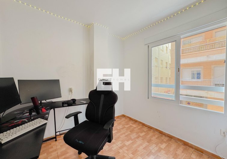 Segunda mano - Apartamento  - Torrevieja - La Mata Pueblo