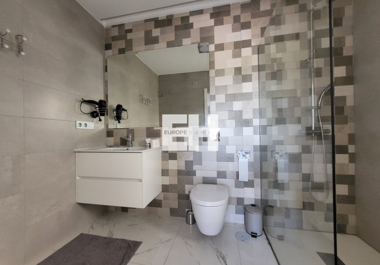 Resale - villa - Villamartin - Costa Blanca