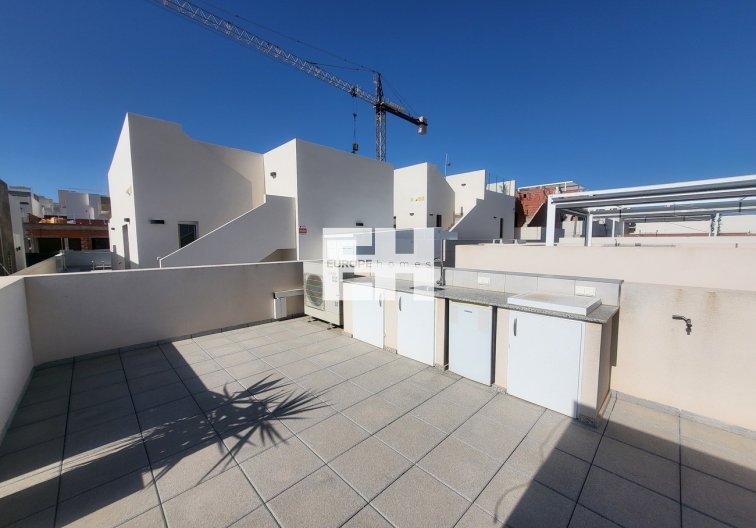 Resale - villa - Villamartin - Costa Blanca