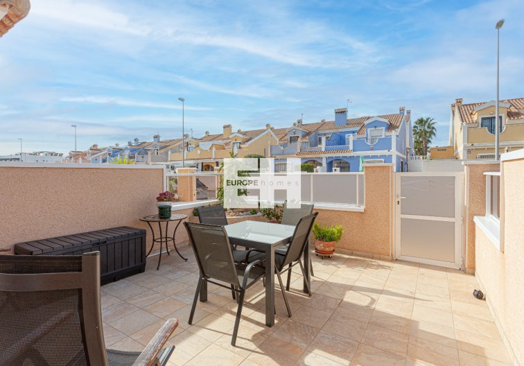 Resale - villa - Orihuela Costa - Costa Blanca