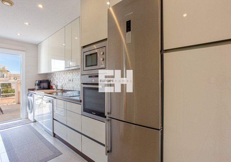 Resale - villa - Orihuela Costa - Costa Blanca