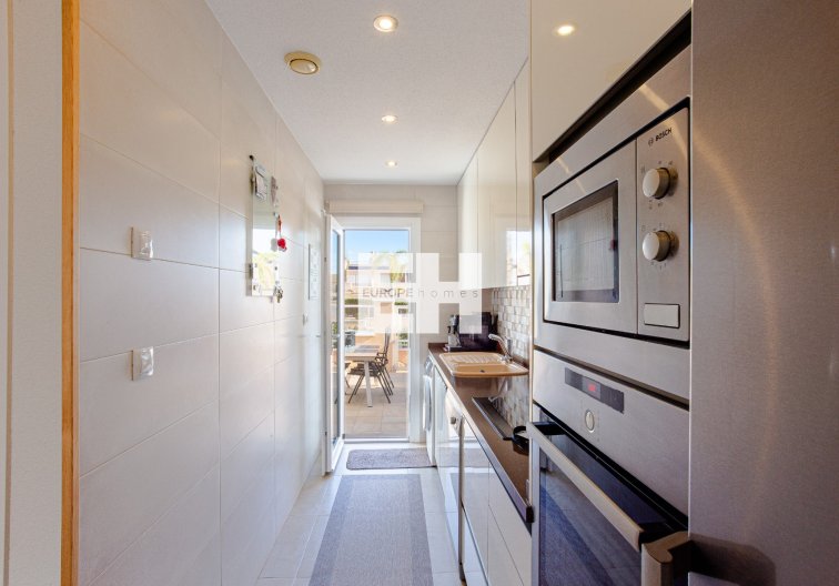 Resale - villa - Orihuela Costa - Costa Blanca