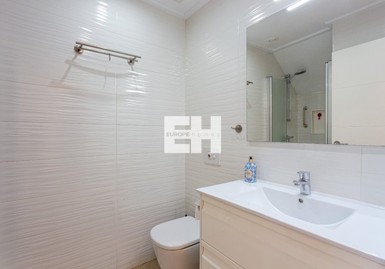 Resale - villa - Orihuela Costa - Costa Blanca