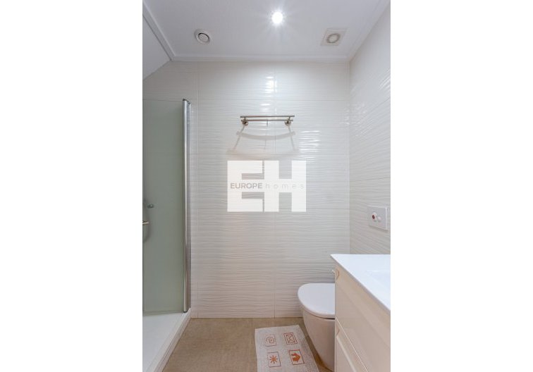 Resale - villa - Orihuela Costa - Costa Blanca