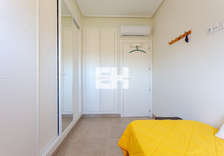 Resale - villa - Orihuela Costa - Costa Blanca