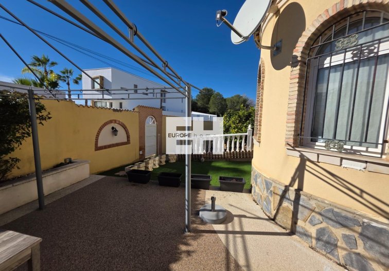 Segunda mano - villa - Orihuela Costa - Villamartín-las Filipinas