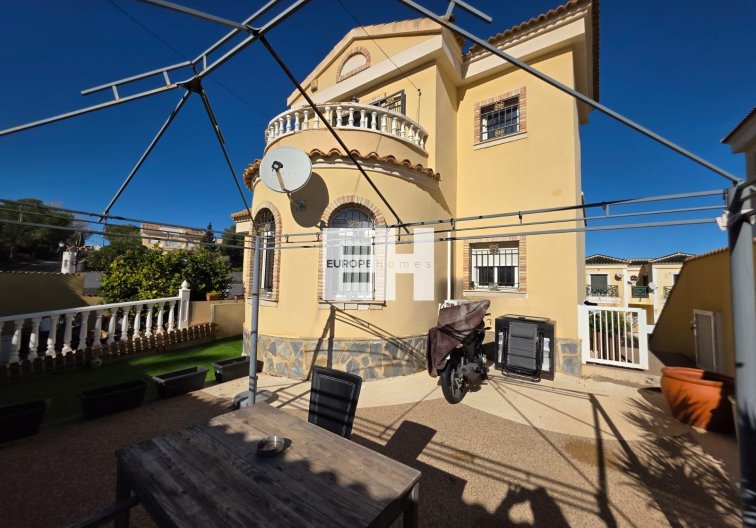 Segunda mano - villa - Orihuela Costa - Villamartín-las Filipinas