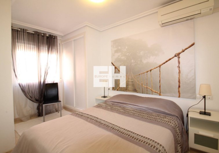 Segunda mano - Apartamento  - Torrevieja - Centro