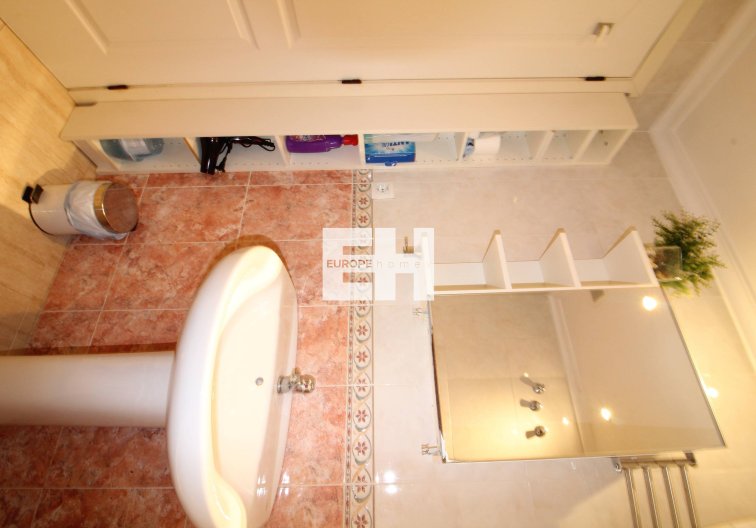 Segunda mano - Apartamento  - Torrevieja - Centro