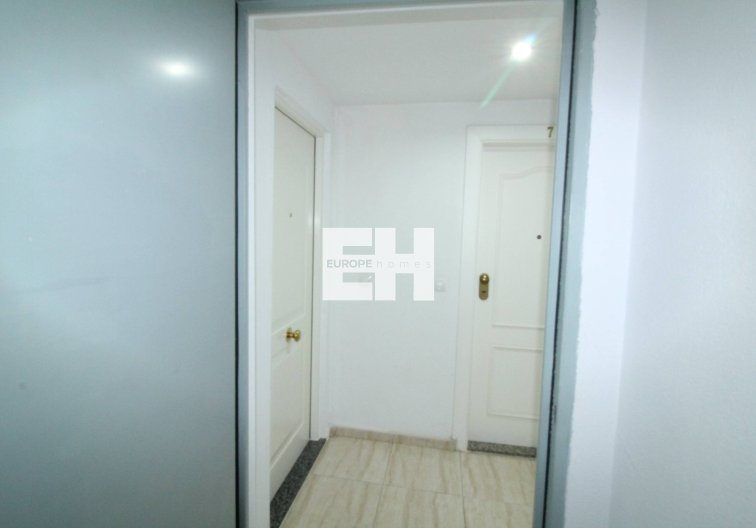 Segunda mano - Apartamento  - Torrevieja - Centro