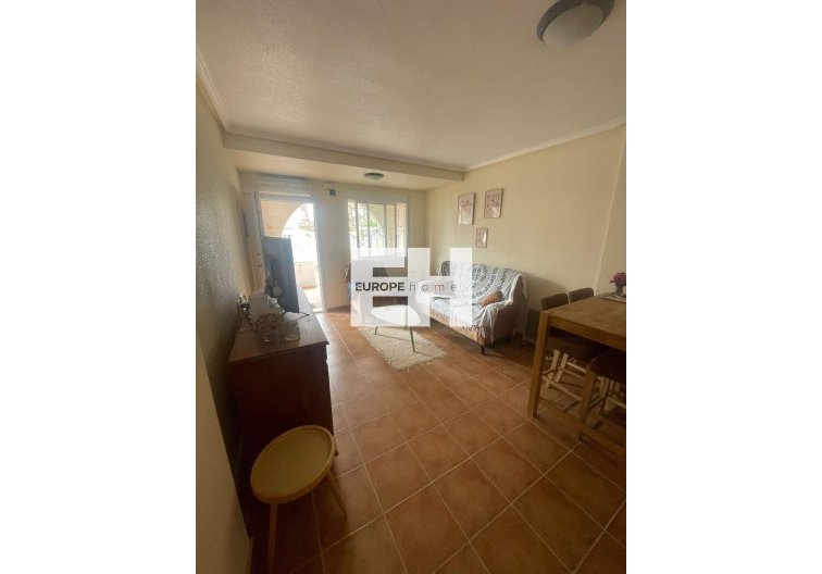 Resale - Semi Detached - Torrevieja - Aguas Nuevas