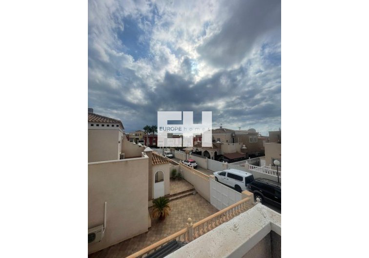 Resale - Semi Detached - Torrevieja - Aguas Nuevas